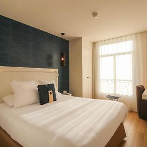 Classic Queen Room